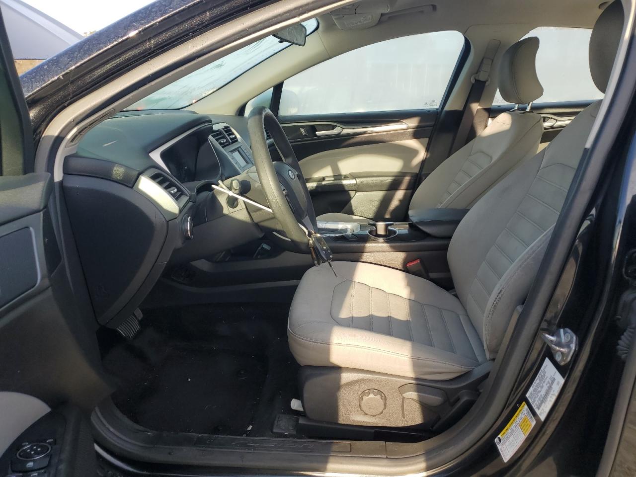 2015 Ford Fusion S VIN: 3FA6P0G74FR293702 Lot: 92578665