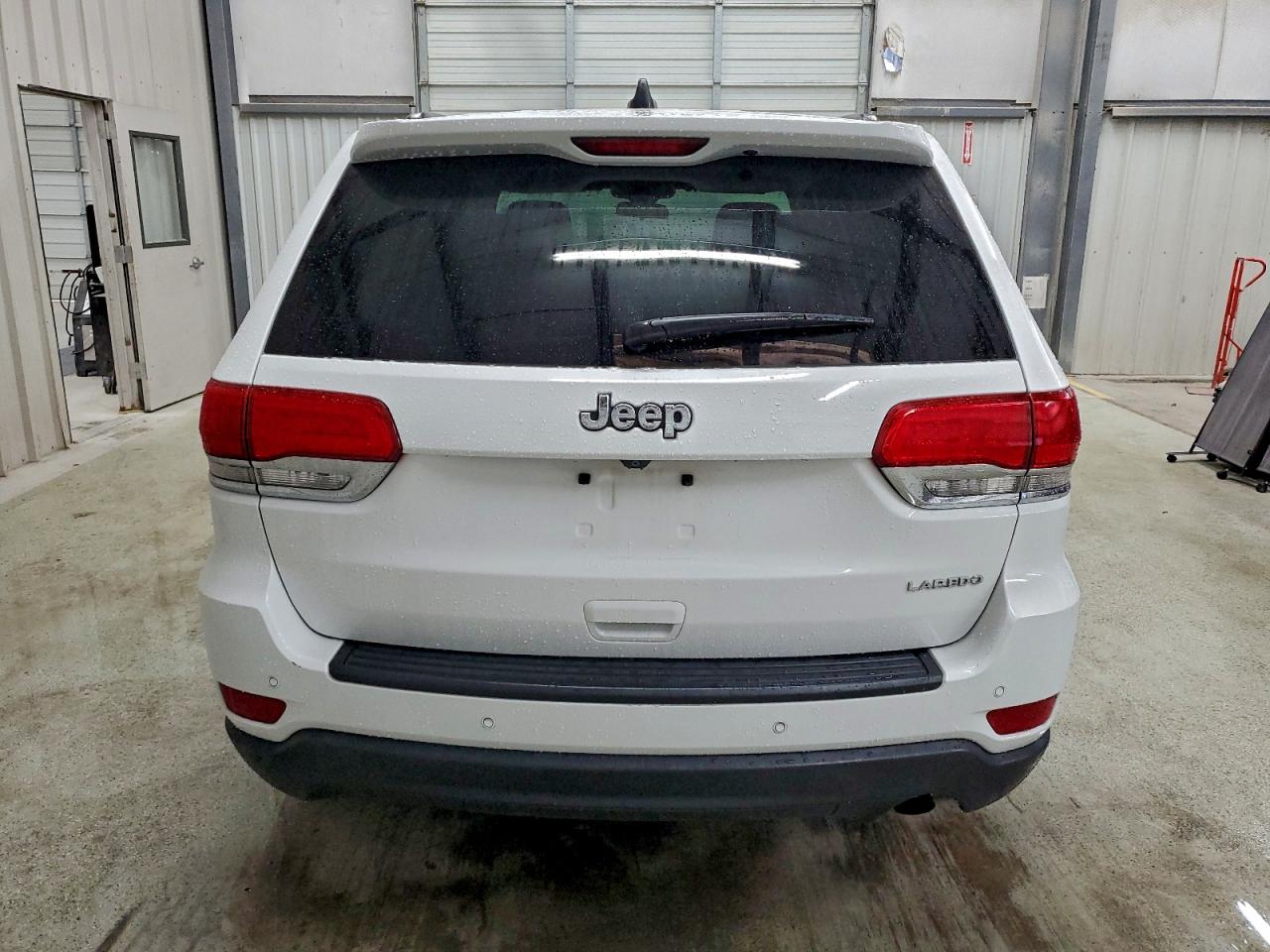 2018 Jeep Grand Cherokee Laredo VIN: 1C4RJEAG0JC226150 Lot: 93528165