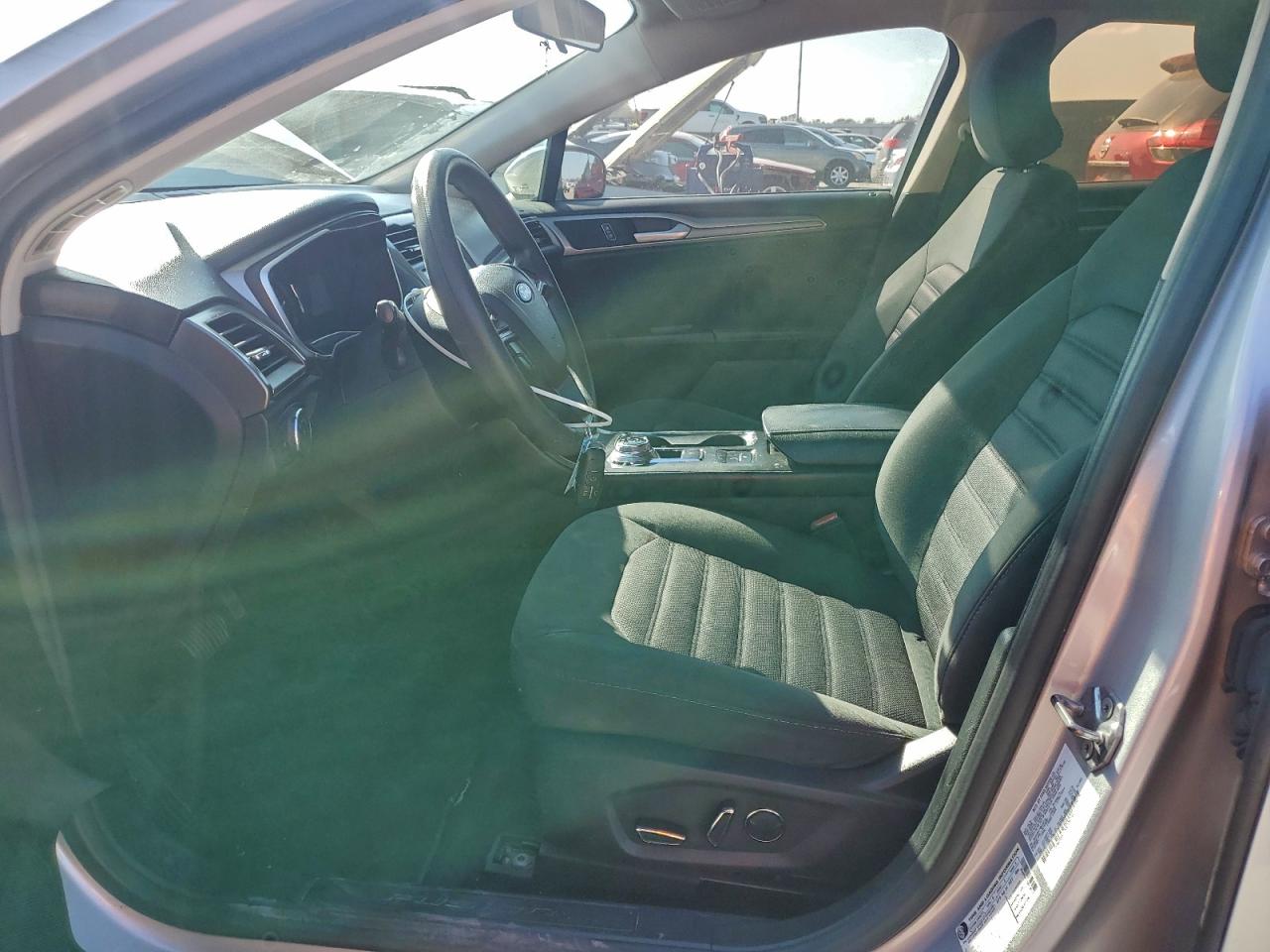 2017 Ford Fusion Se VIN: 3FA6P0H77HR109743 Lot: 92802365