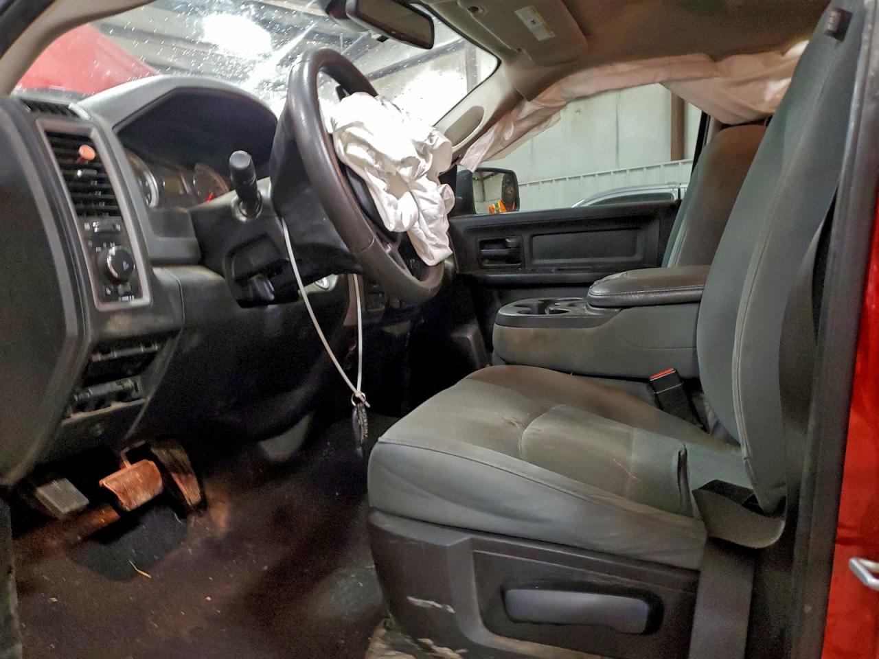 2019 Ram 1500 Classic Tradesman VIN: 1C6RR7KT0KS635148 Lot: 93676505