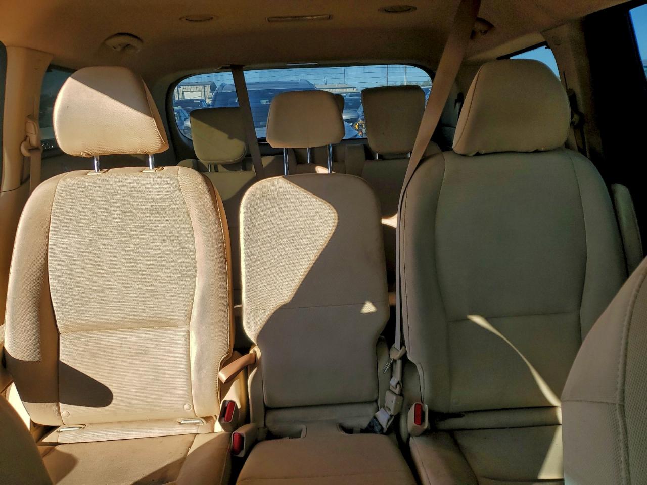 2015 Kia Sedona Lx VIN: KNDMB5C18F6044539 Lot: 94570355