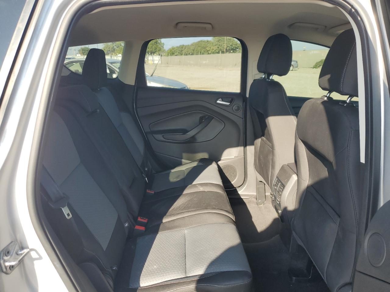 2017 Ford Escape Se VIN: 1FMCU0GD8HUC12199 Lot: 91875825