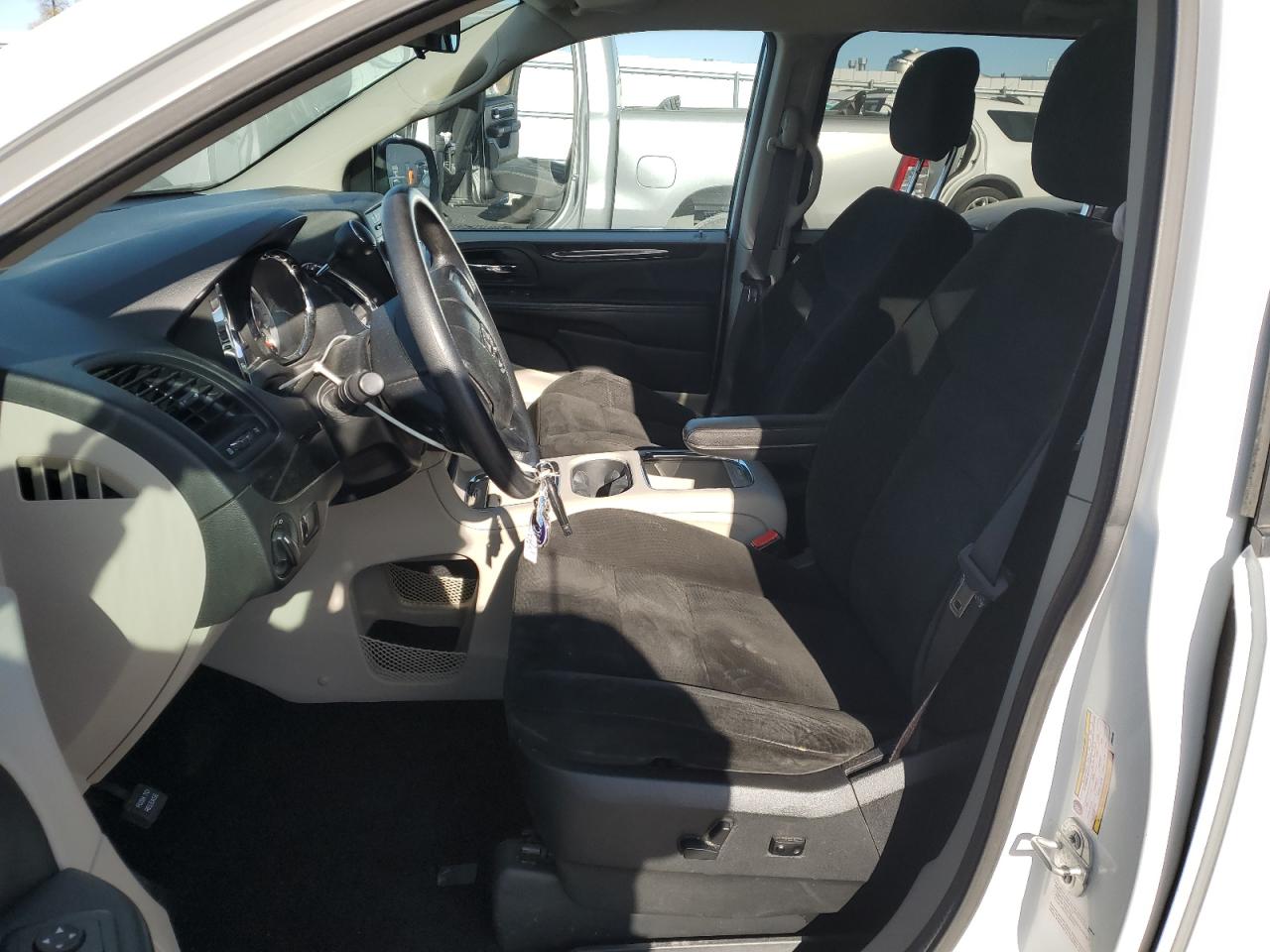 2015 Dodge Grand Caravan Sxt VIN: 2C4RDGCG1FR686982 Lot: 92595575