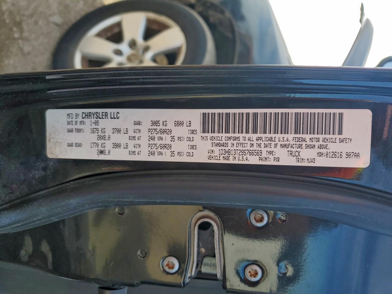 2009 Dodge Ram 1500 VIN: 1D3HB13T29S766569 Lot: 94730245