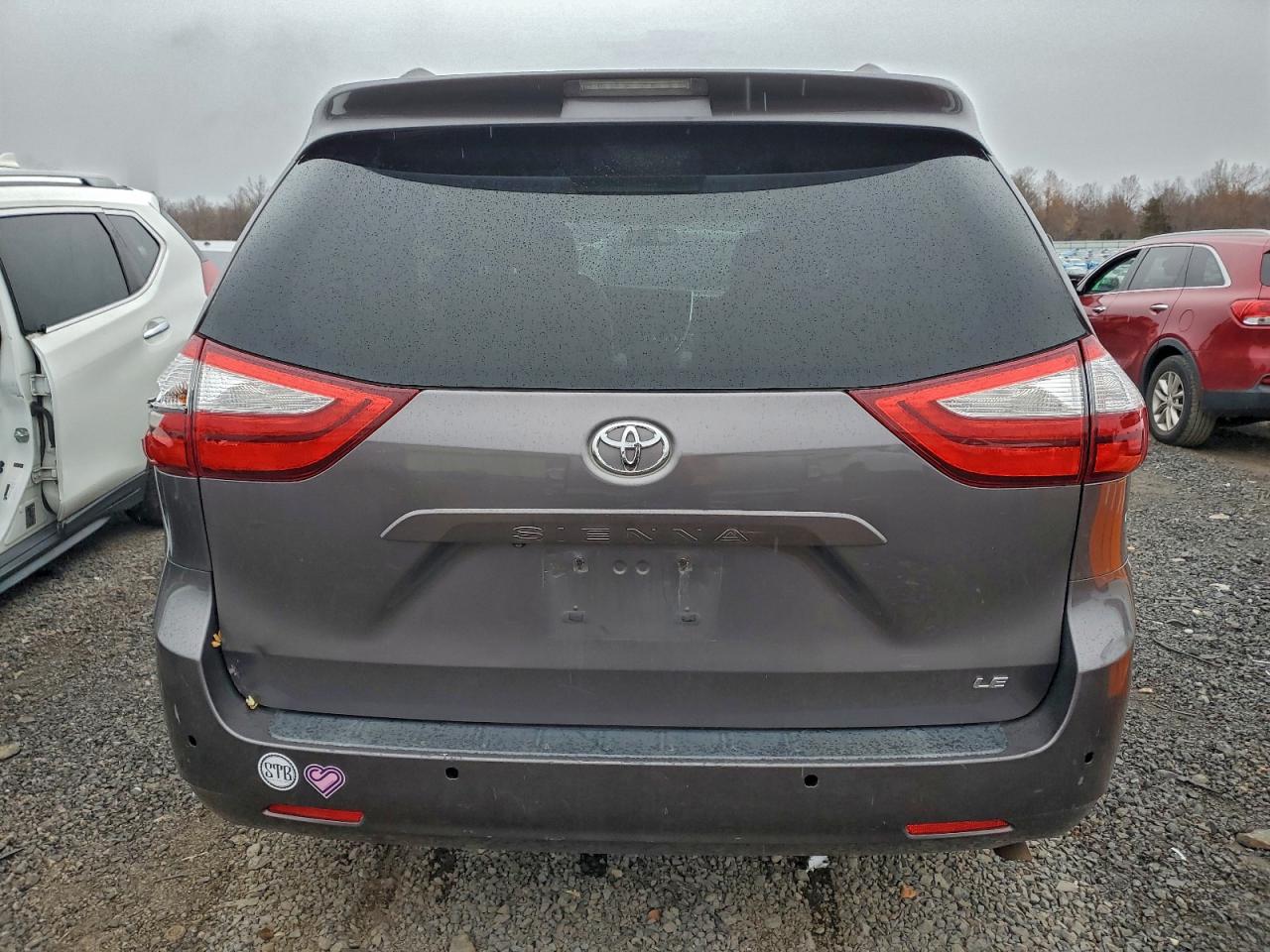 2015 Toyota Sienna Le VIN: 5TDKK3DC8FS653366 Lot: 94573265