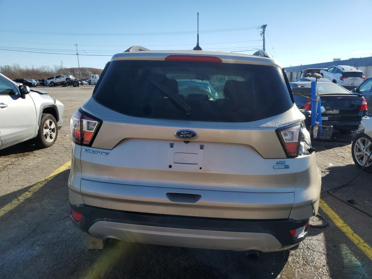2018 Ford Escape Se VIN: 1FMCU9GD2JUC58377 Lot: 92866225