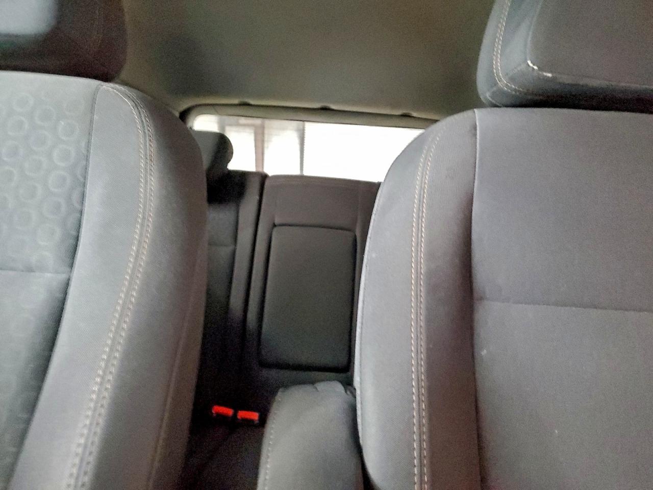 2019 Chevrolet Trax Ls VIN: 3GNCJNSB2KL278949 Lot: 93450045