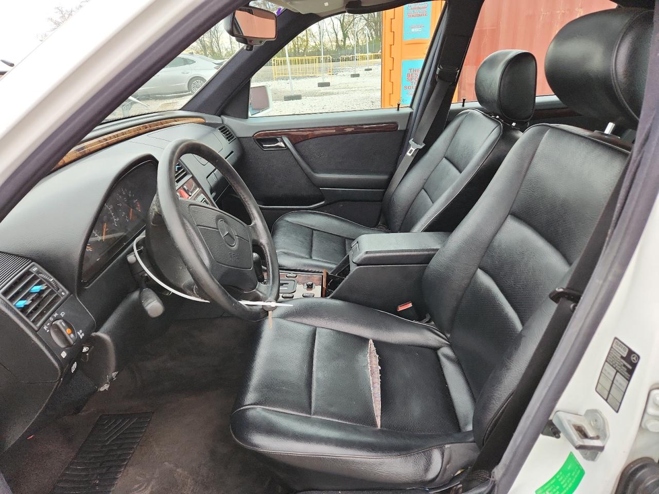 1996 Mercedes-Benz C 220 VIN: WDBHA22E8TF457756 Lot: 92904255