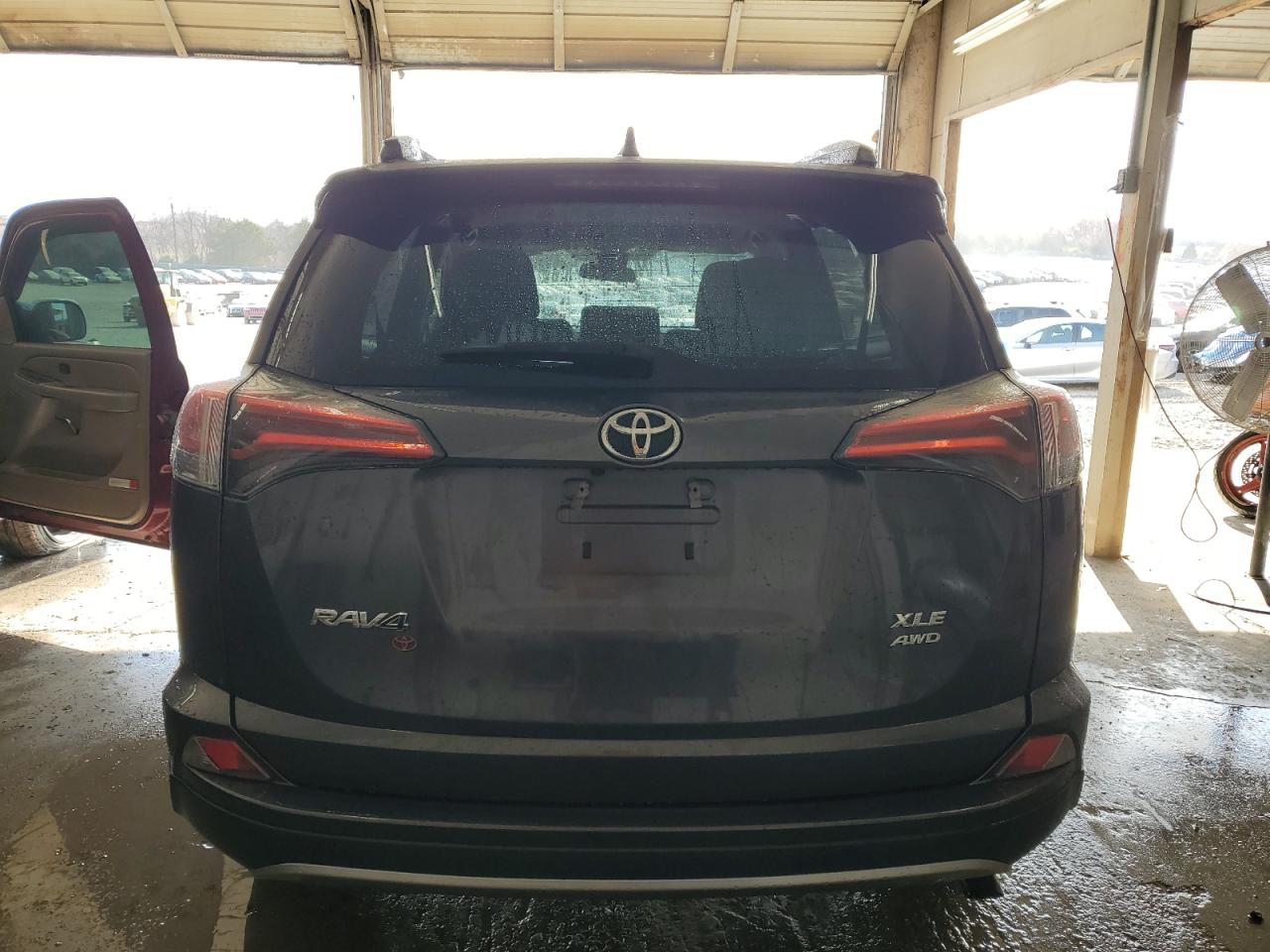 2017 Toyota Rav4 Xle VIN: 2T3RFREV9HW653514 Lot: 93398575