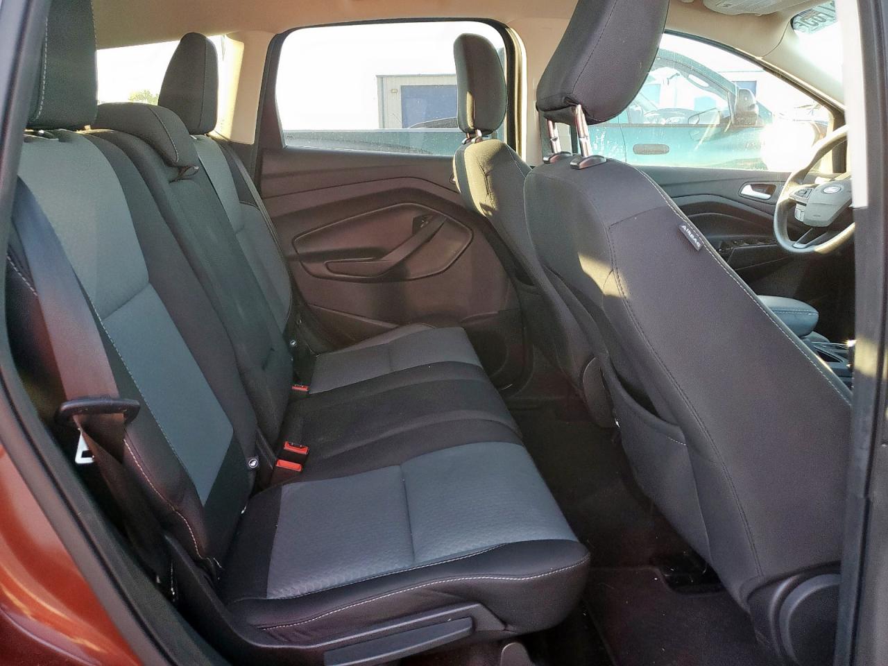 2018 Ford Escape Se VIN: 1FMCU0GDXJUC00755 Lot: 91657785