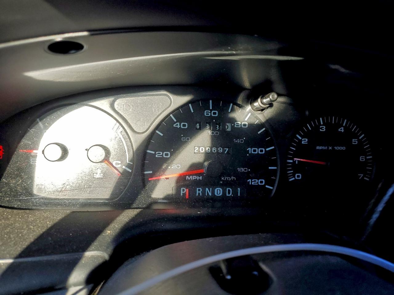 2002 Ford Taurus Se VIN: 1FAFP53U62A133575 Lot: 93607095