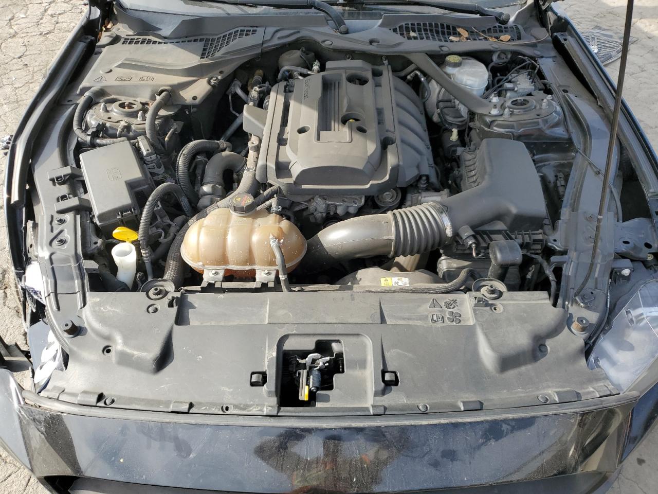 2018 Ford Mustang VIN: 1FATP8UH5J5133368 Lot: 92610805