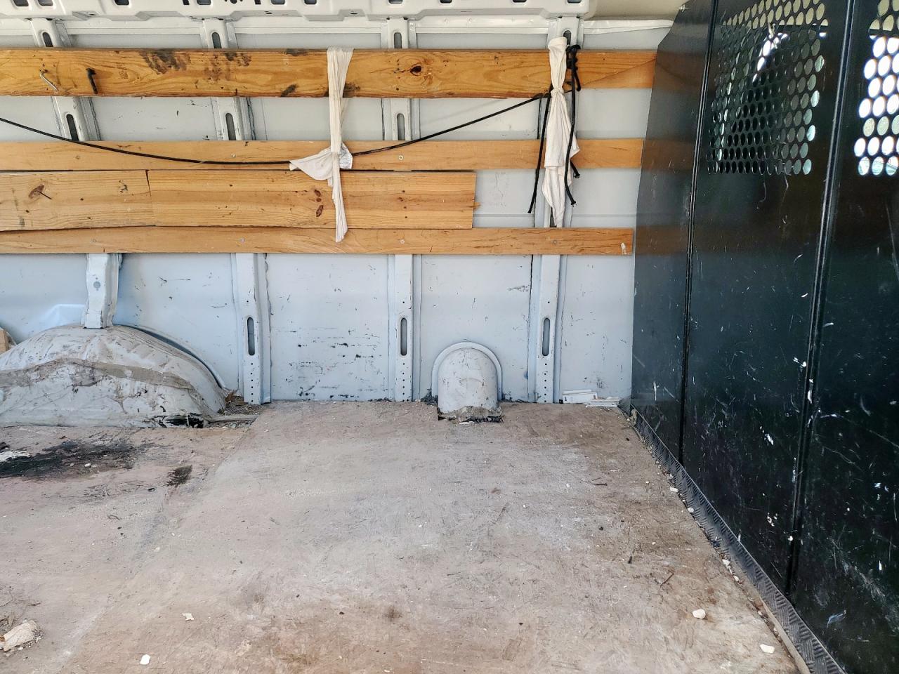 2021 Chevrolet Express Cargo 2500 1 VIN: 1GCWGAF72M1194434 Lot: 92620845