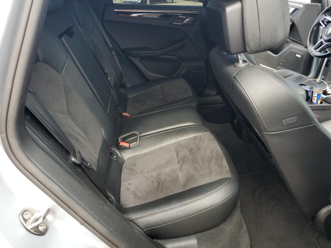 2017 Porsche Macan VIN: WP1AA2A57HLB05991 Lot: 92061955