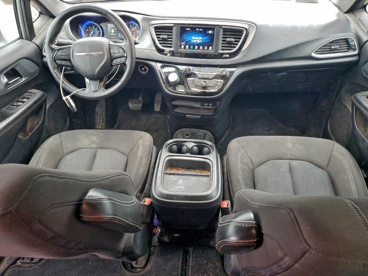 2020 Chrysler Pacifica Touring VIN: 2C4RC1FG4LR101822 Lot: 93840655