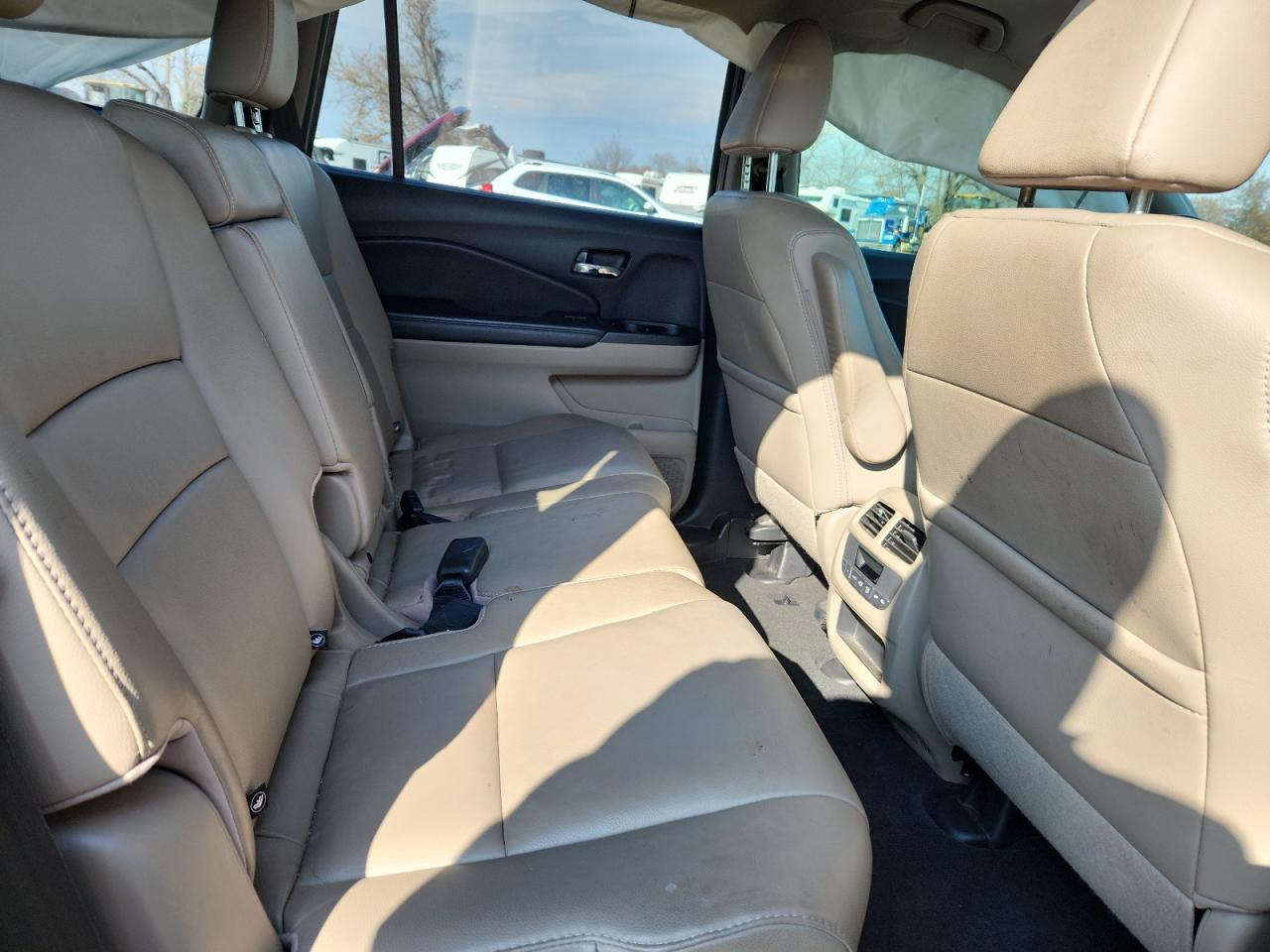 2016 Honda Pilot Exl VIN: 5FNYF5H53GB025033 Lot: 92811645