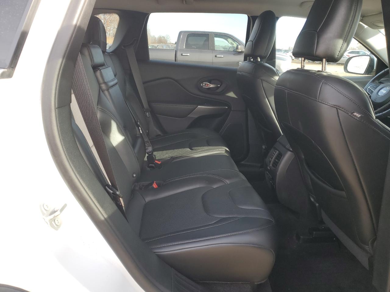 2019 Jeep Cherokee Limited VIN: 1C4PJMDX4KD217184 Lot: 93314855