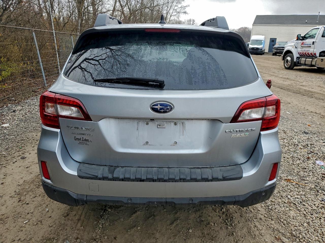 2017 Subaru Outback 2.5I Limited VIN: 4S4BSANC5H3401092 Lot: 93512645