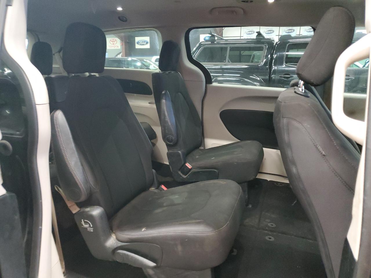 2018 Chrysler Pacifica Touring VIN: 2C4RC1DG8JR253795 Lot: 93492915