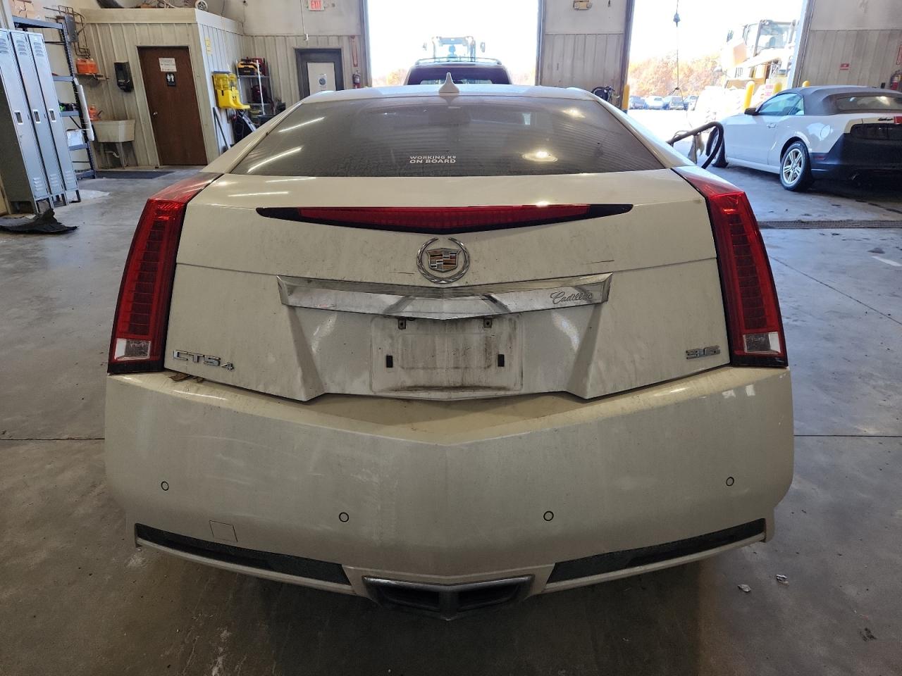 2011 Cadillac Cts Performance Collection VIN: 1G6DL1ED8B0132729 Lot: 92105985