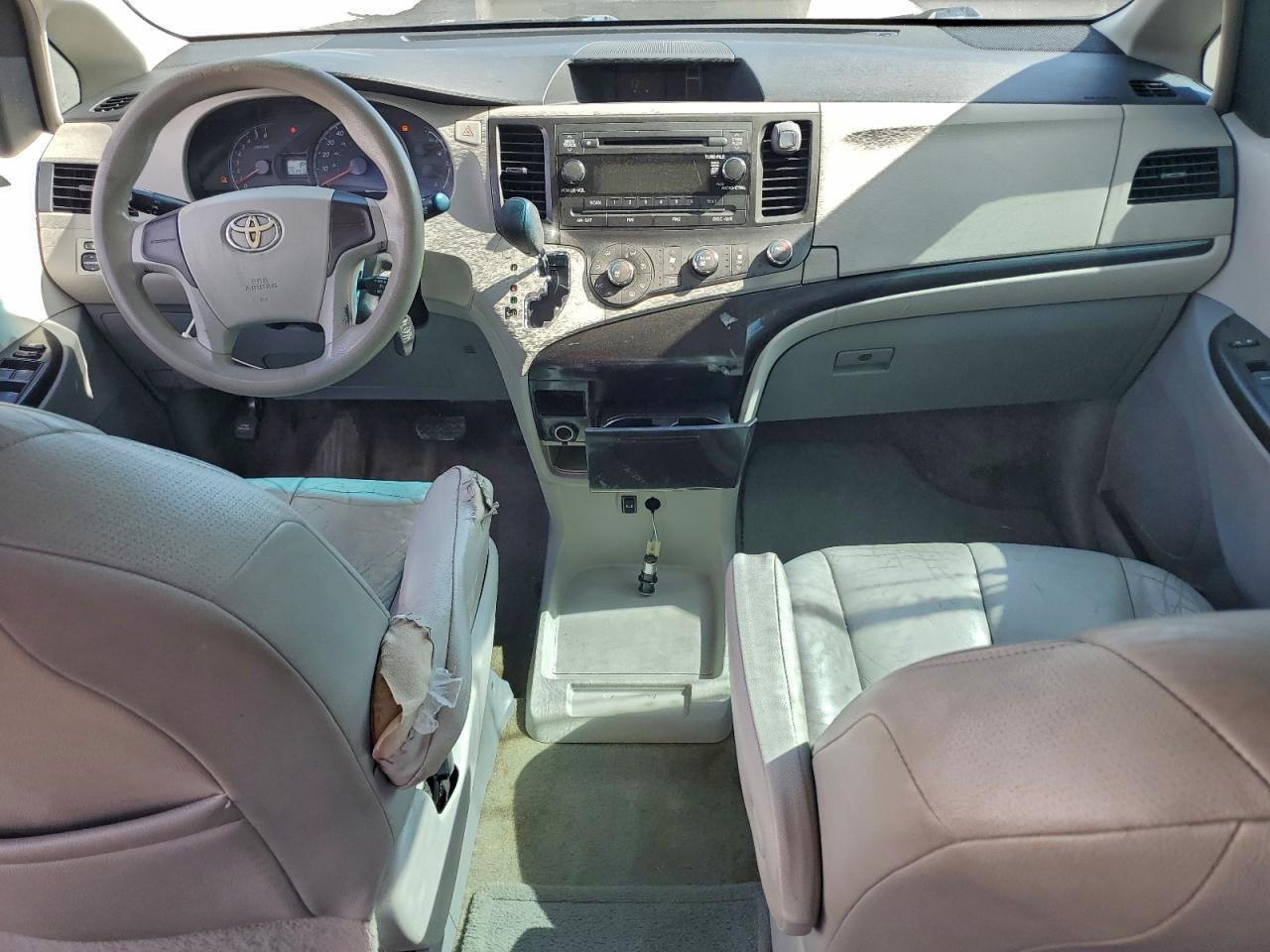 2011 Toyota Sienna VIN: 5TDZK3DC1BS164333 Lot: 94468965