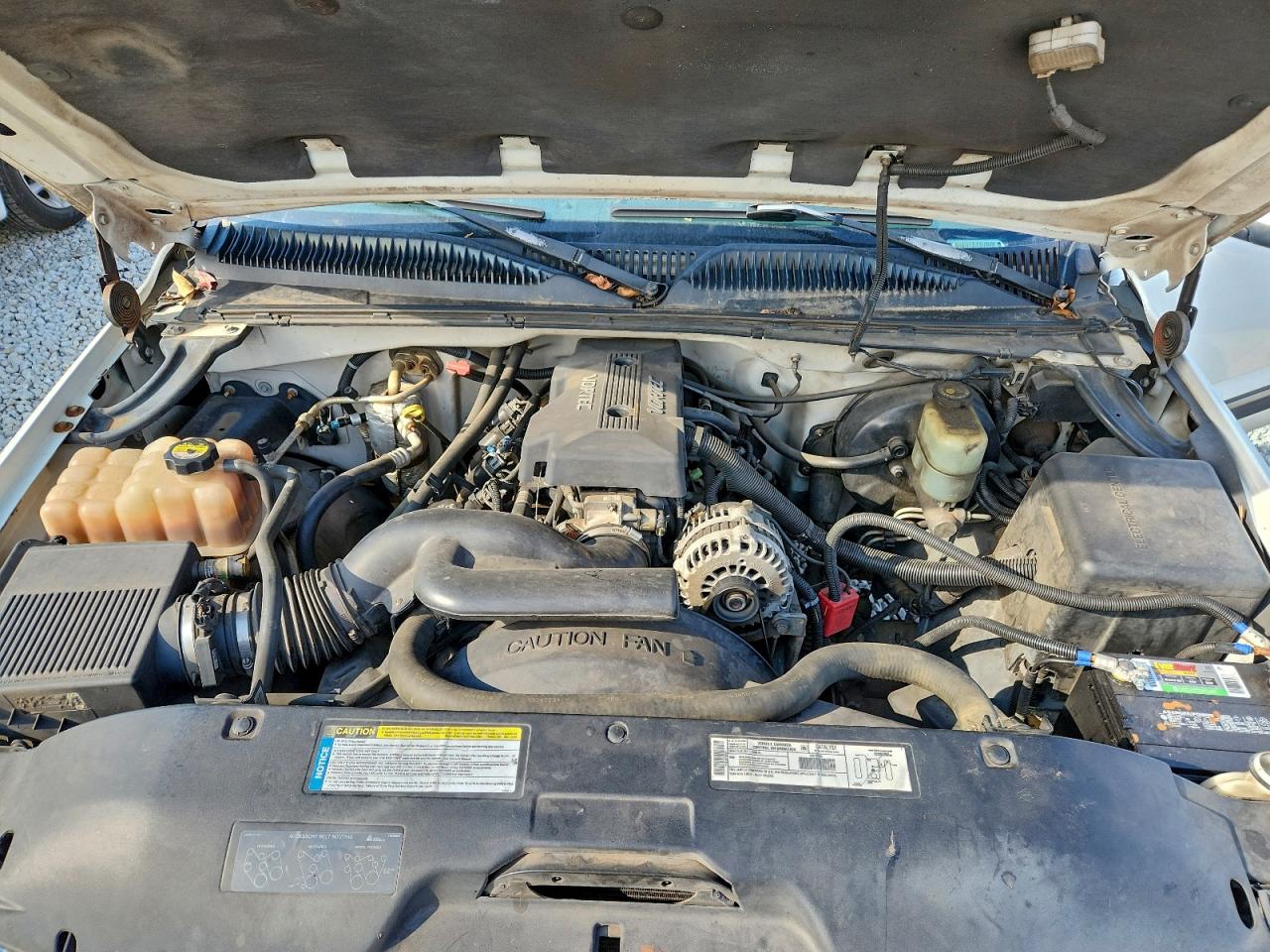 2000 Chevrolet Silverado C1500 VIN: 1GCEC14T2YZ107680 Lot: 93852995