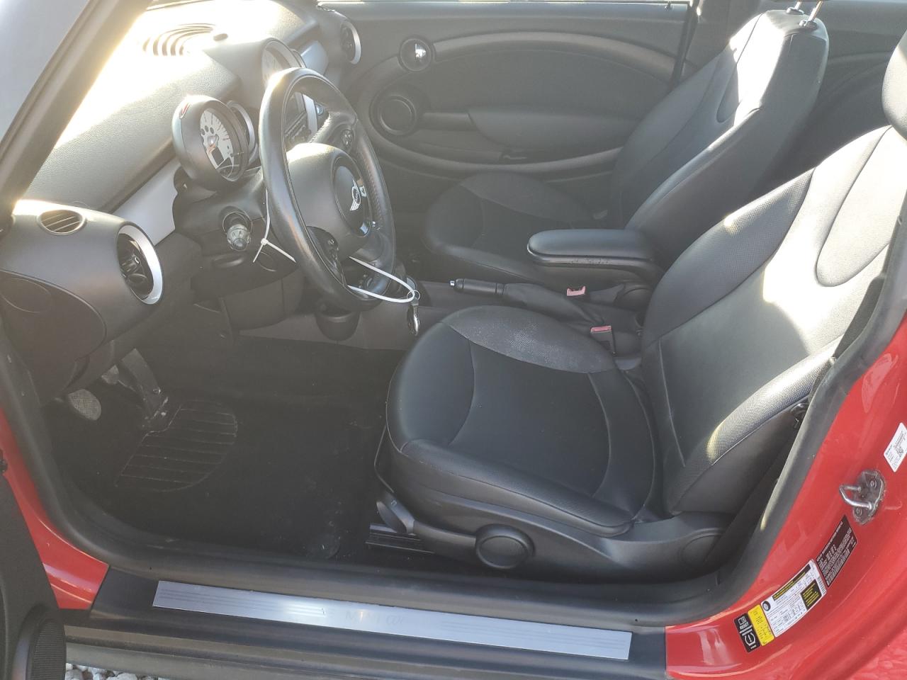 2013 Mini Cooper VIN: WMWSU3C52DT371751 Lot: 93214575