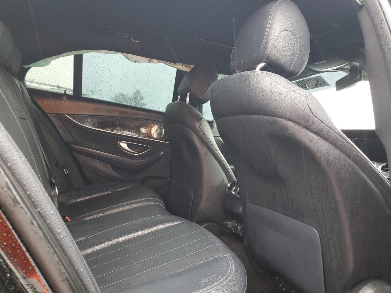 2019 Mercedes-Benz E 300 VIN: WDDZF4JB8KA622622 Lot: 92860345