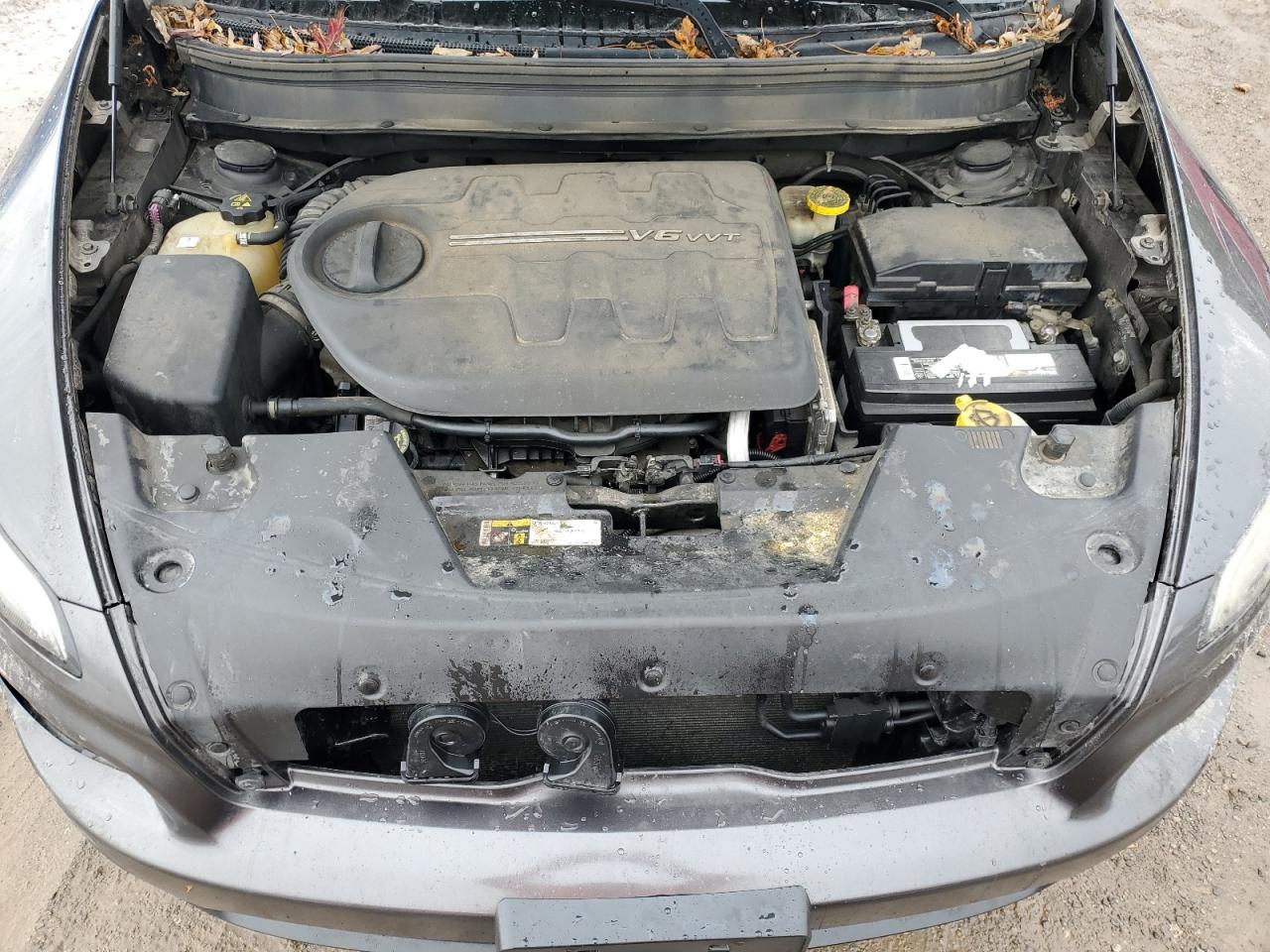 2016 Jeep Cherokee Latitude VIN: 1C4PJMCS5GW223609 Lot: 92449475