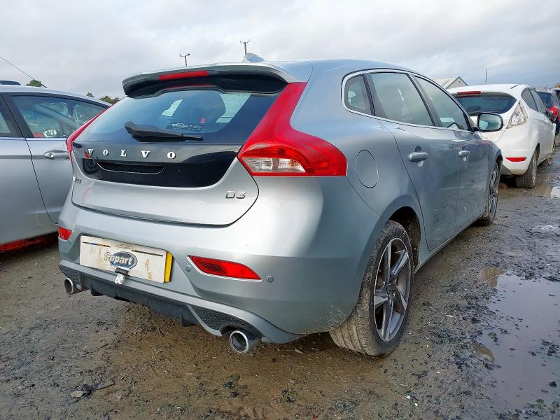 2014 VOLVO V40 D3 R DESIGN NAV 5DR
