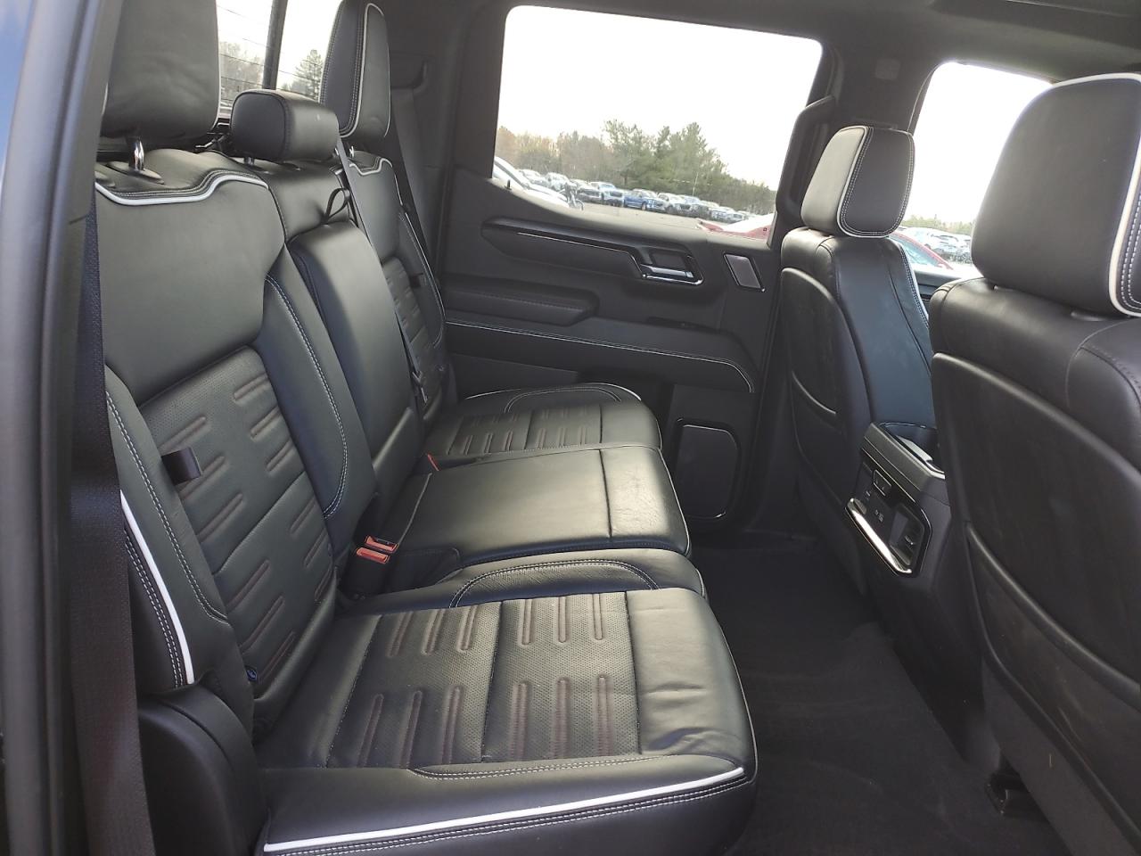 2022 GMC Sierra K1500 At4X VIN: 3GTUUFEL6NG545909 Lot: 92194325