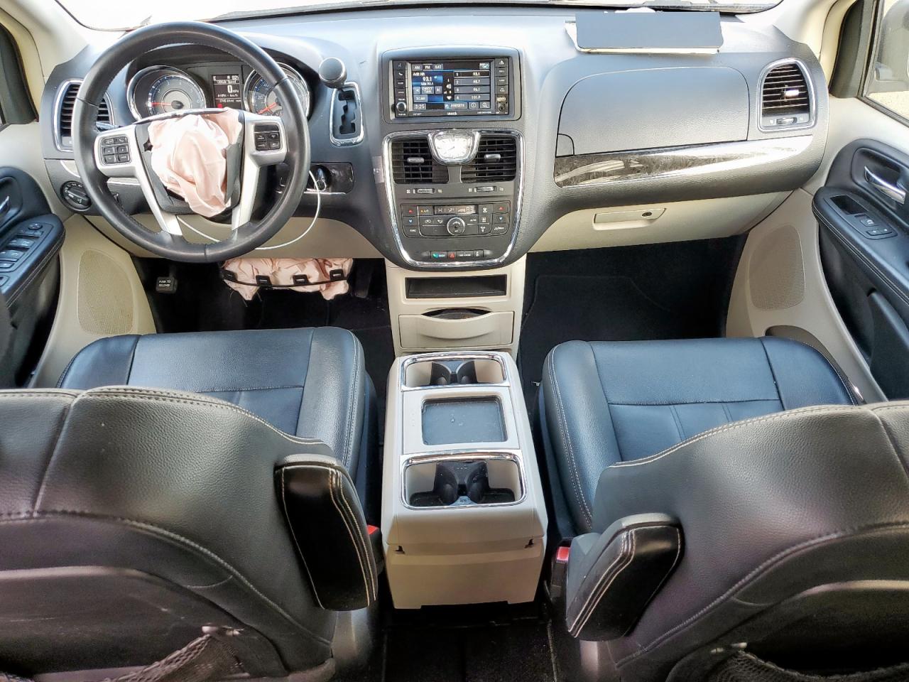 2016 Chrysler Town & Country Touring VIN: 2C4RC1BG2GR186090 Lot: 93037875