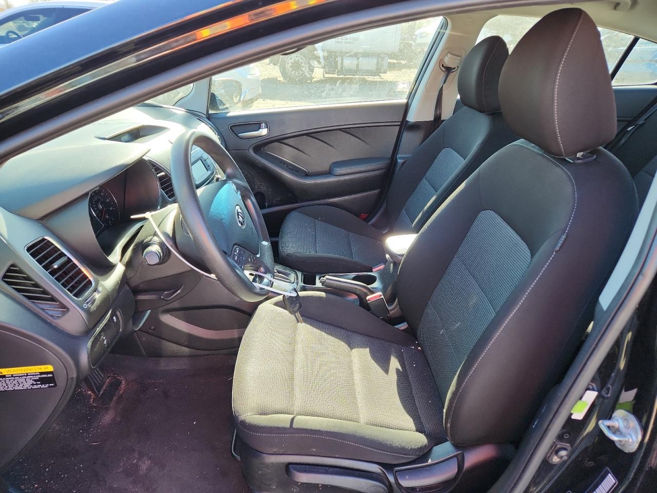 2018 Kia Forte Lx VIN: 3KPFK4A73JE235699 Lot: 91183205