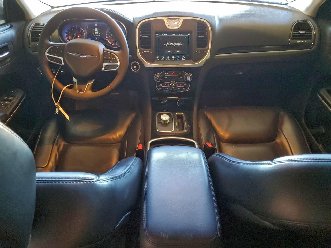 2023 Chrysler 300 Touring L VIN: 2C3CCADG8PH652604 Lot: 93901105