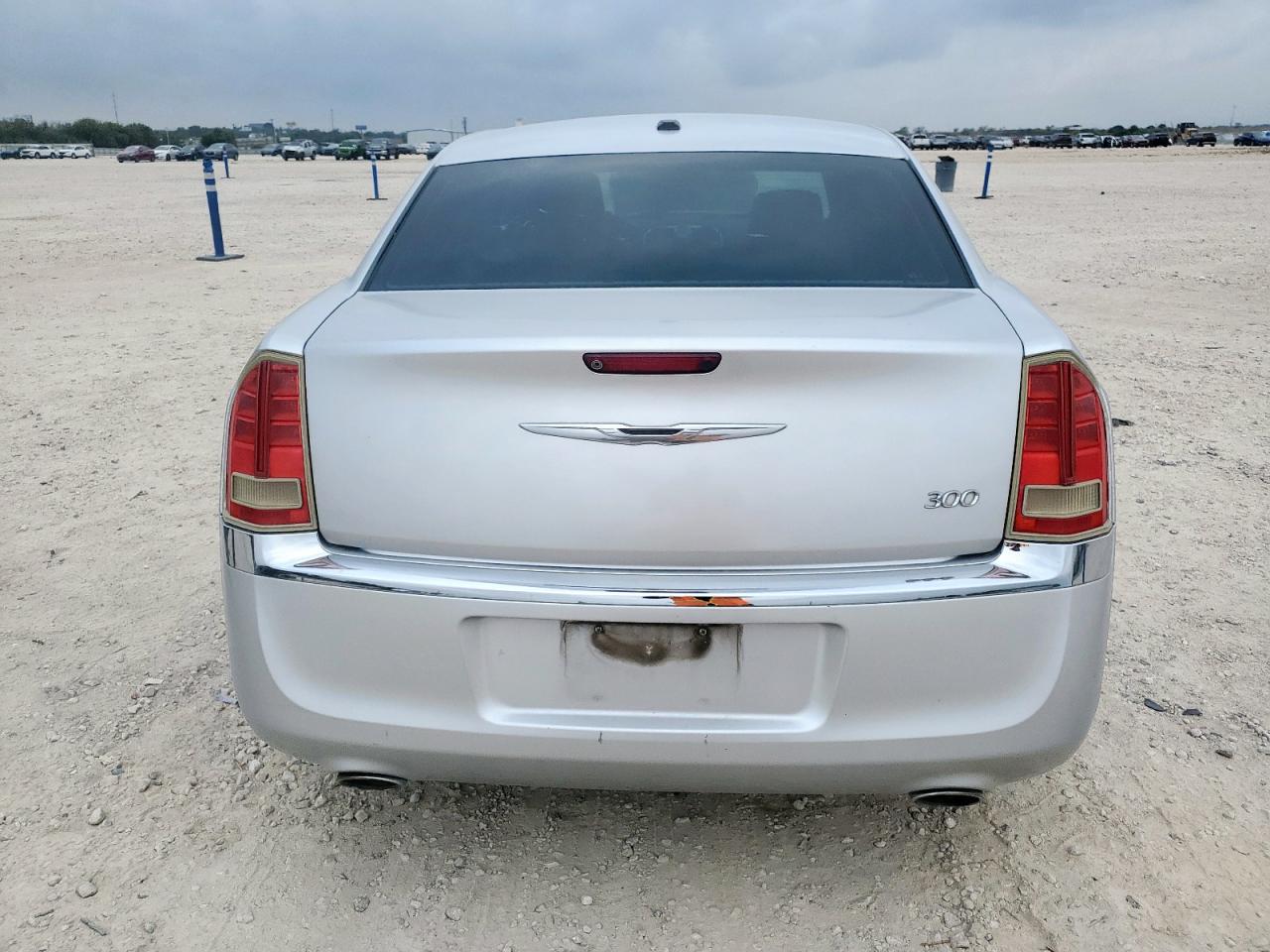 2011 Chrysler 300 Limited VIN: 2C3CA5CG2BH613756 Lot: 93324245
