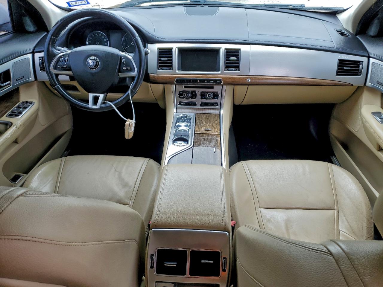 2015 Jaguar Xf 2.0T Premium VIN: SAJWA0FSXFPU55651 Lot: 93958125