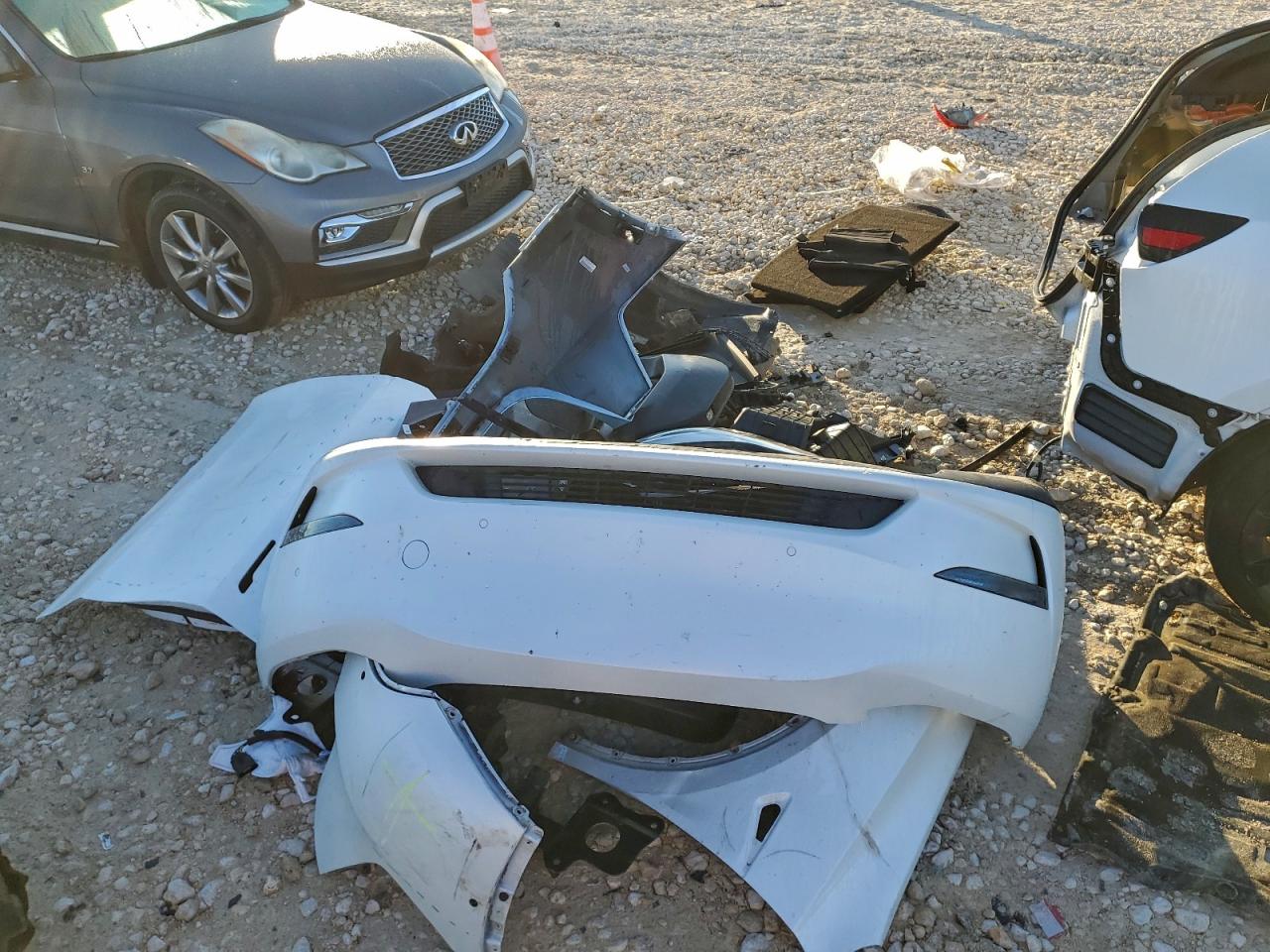 2020 Tesla Model Y VIN: 5YJYGDEF3LF002396 Lot: 92581385