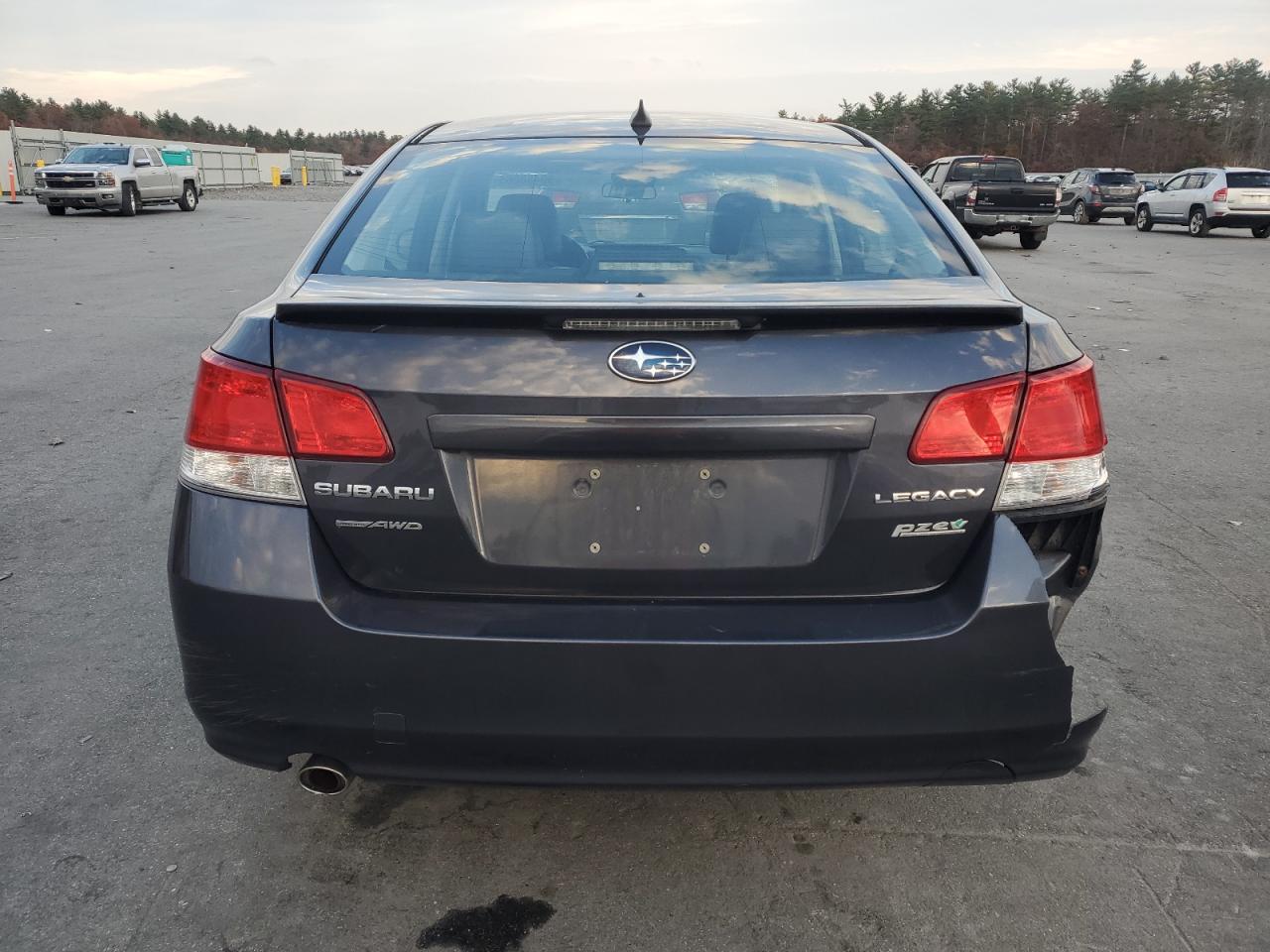 2011 Subaru Legacy 2.5I Limited VIN: 4S3BMBK68B3213189 Lot: 90488665