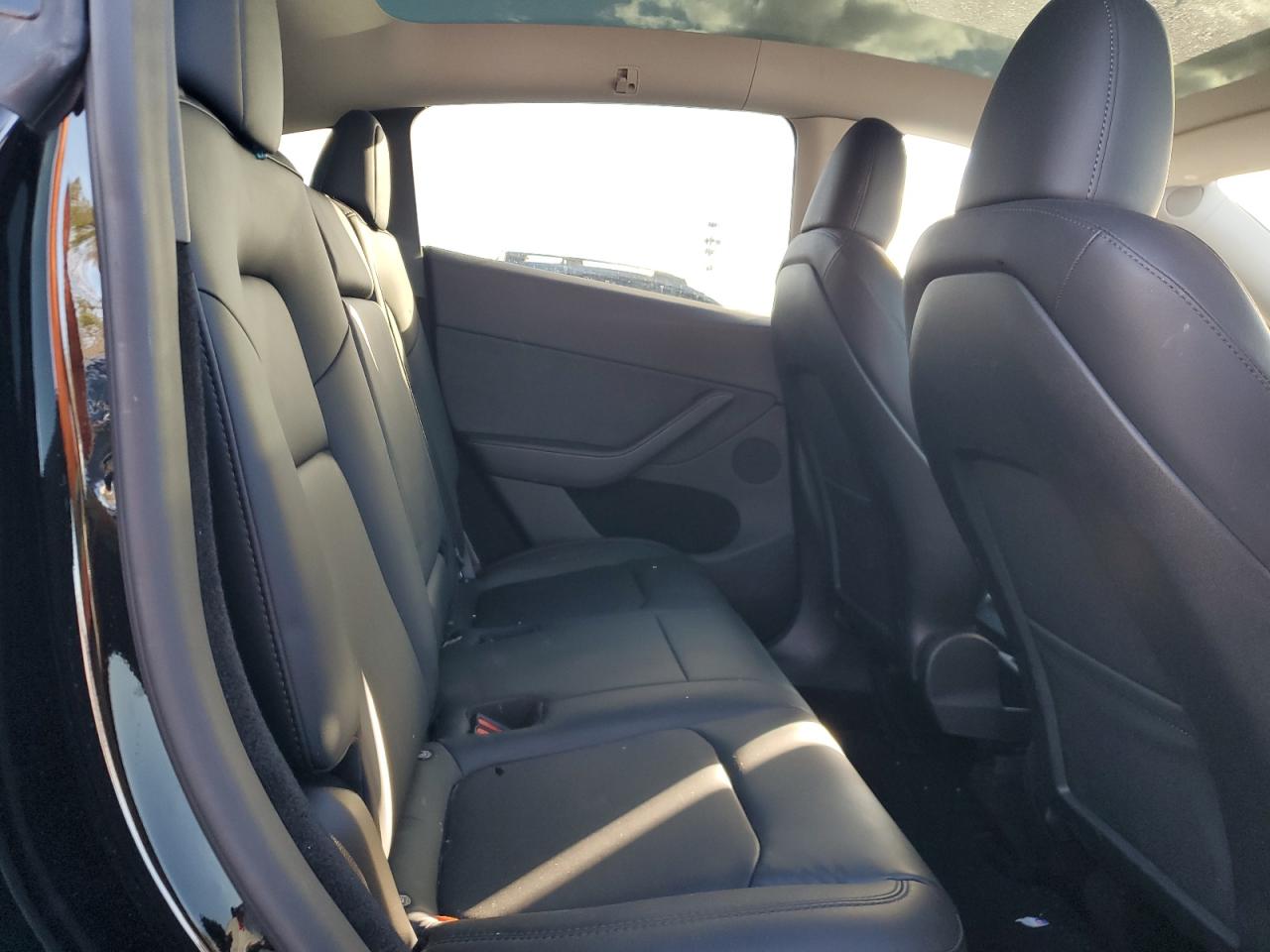 2023 Tesla Model Y VIN: 7SAYGDEE6PA187962 Lot: 91473115