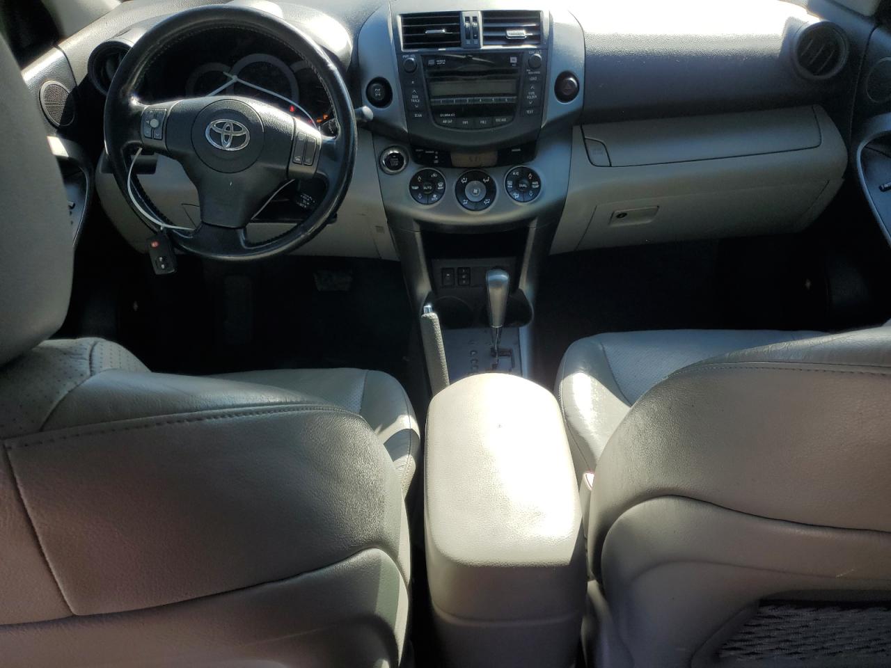 2010 Toyota Rav4 Limited VIN: JTMDK4DV1AD015075 Lot: 90454985