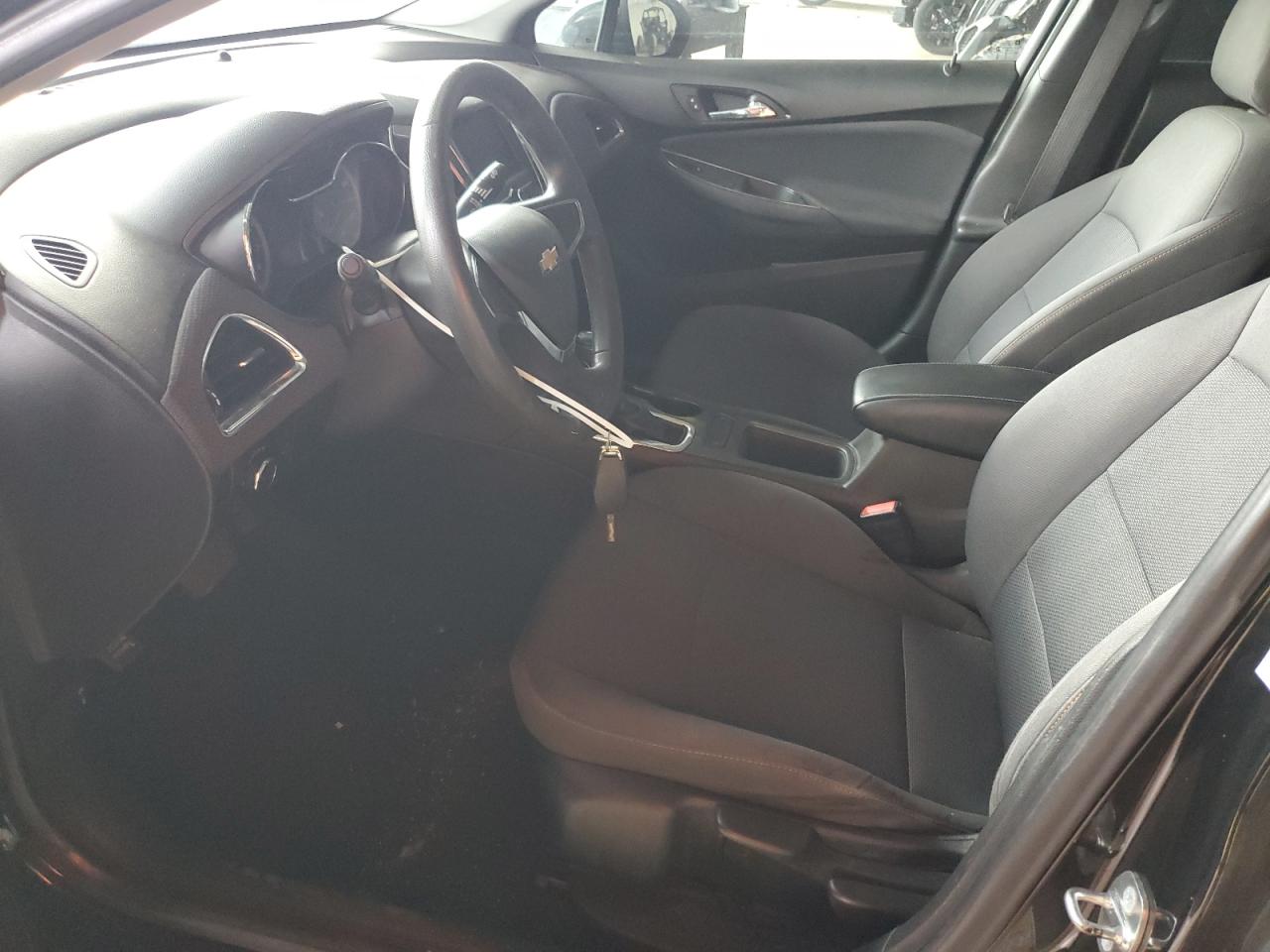 2019 Chevrolet Cruze Ls VIN: 1G1BC5SM5K7150220 Lot: 92751025