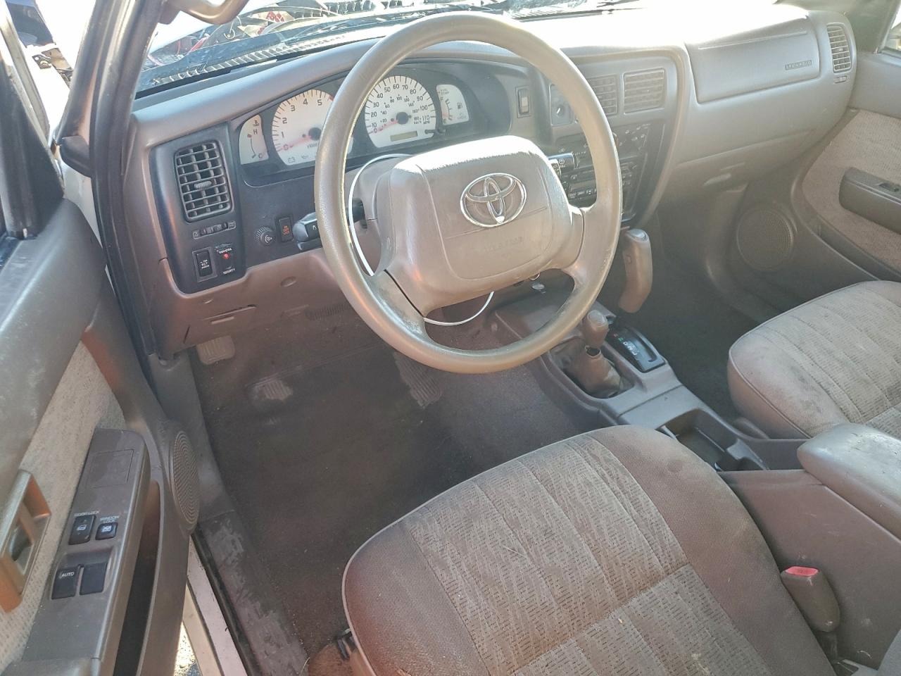 1999 Toyota Tacoma Xtracab VIN: 4TAWN72N5XZ503277 Lot: 92461475