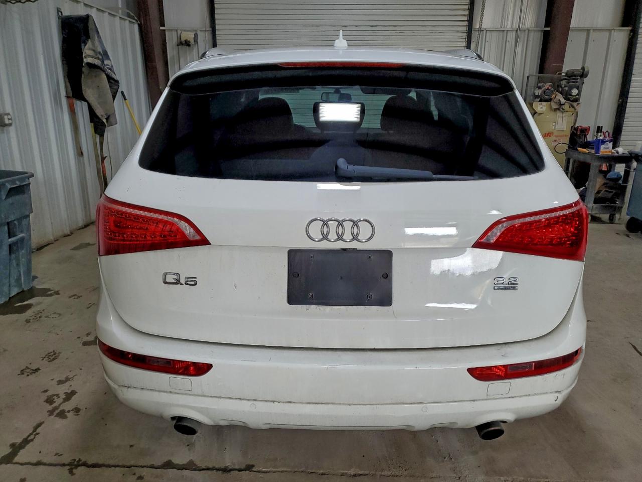 2010 Audi Q5 Premium Plus VIN: WA1LKAFP5AA075865 Lot: 93896775