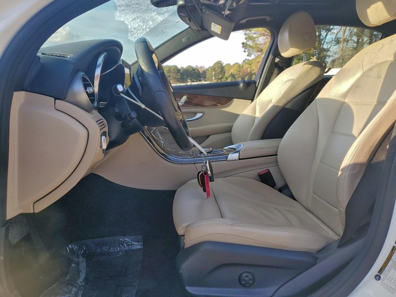 2018 Mercedes-Benz C 300 VIN: 55SWF4JB5JU238671 Lot: 93878175