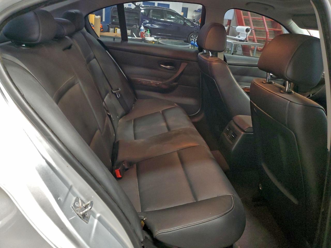 2010 BMW 328 I VIN: WBAPH7G52ANM50493 Lot: 94282465