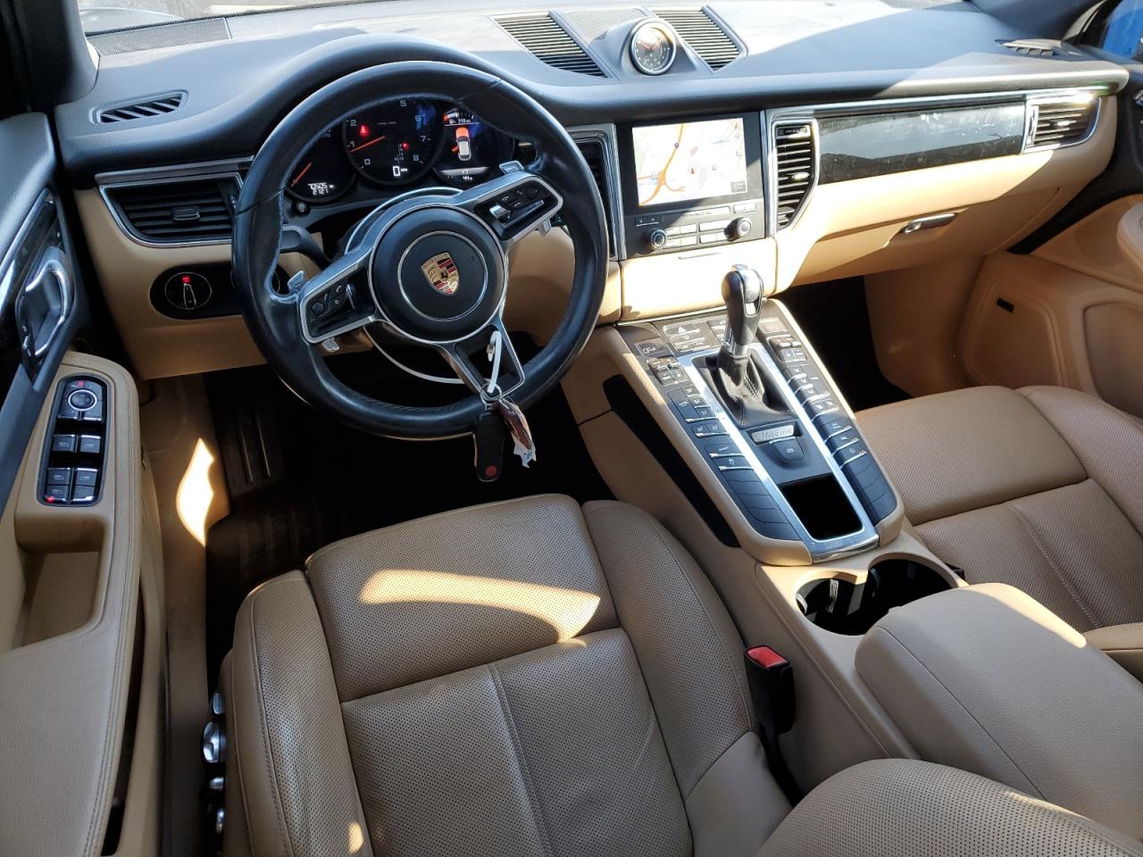 2017 Porsche Macan VIN: WP1AA2A50HLB08943 Lot: 92034355