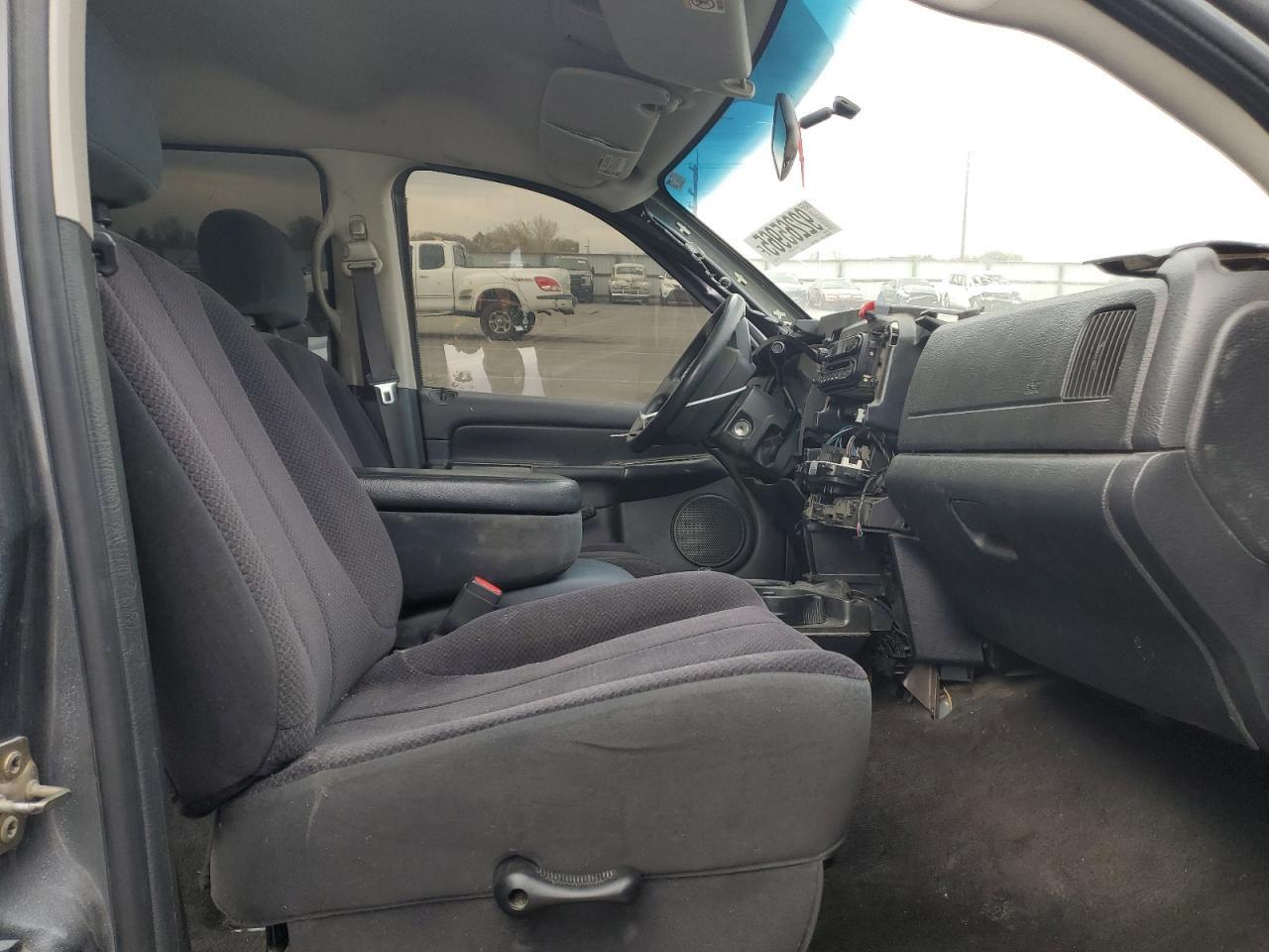 2004 Dodge Ram 1500 St VIN: 1D7HU18D54J118989 Lot: 92265965