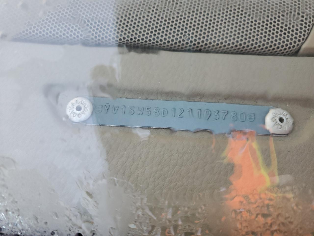 2002 Volvo V70 2.4T VIN: YV1SW58D121193780 Lot: 91692785