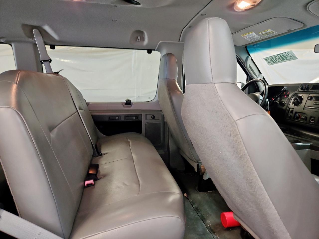 2013 Ford Econoline E350 Super Duty Wagon VIN: 1FBNE3BL7DDA90170 Lot: 92715375