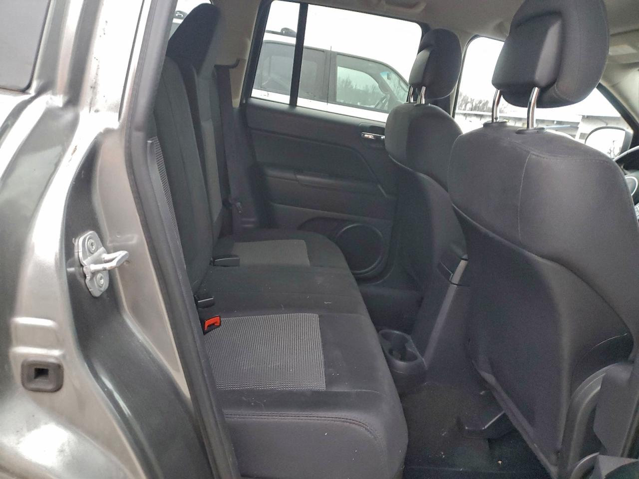 2013 Jeep Compass Latitude VIN: 1C4NJDEB0DD221942 Lot: 93750595